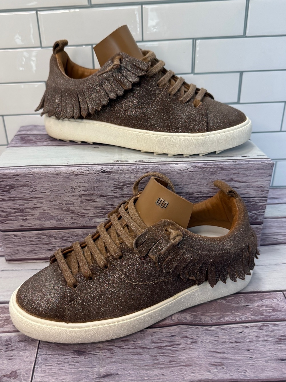 Esseutesse Fringe Lamb Sneakers Glitter Lace Up Shoes  Size 36/6